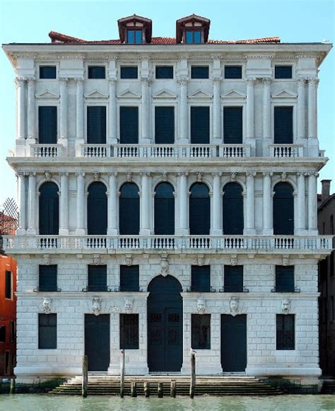 fondazione prada palazzo corner della regina|palazzo della regina veneziana.